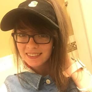 Meet your Posher, Danielle